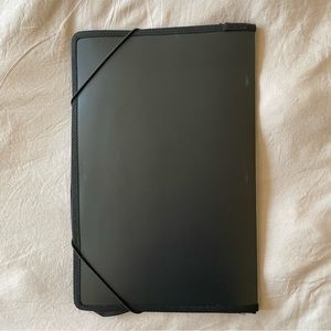 Staples Black Plastic Legal Document Holder